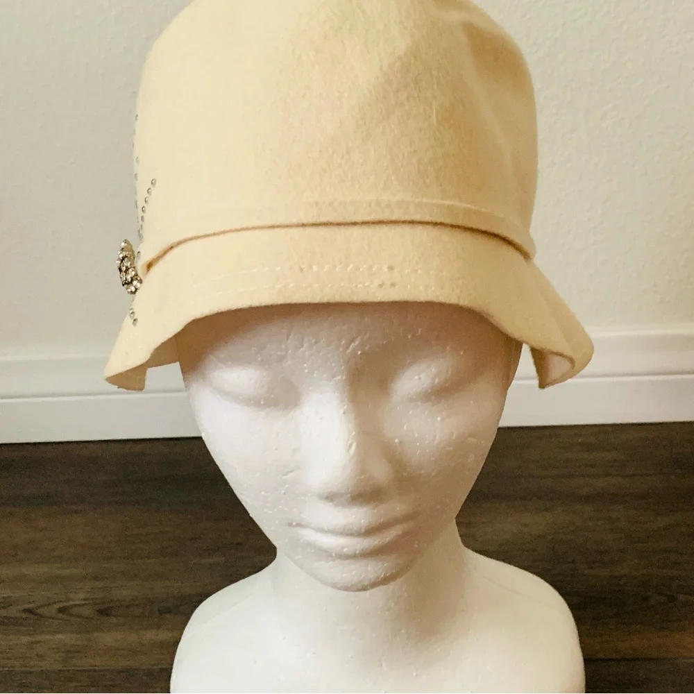 Hat 100% wool